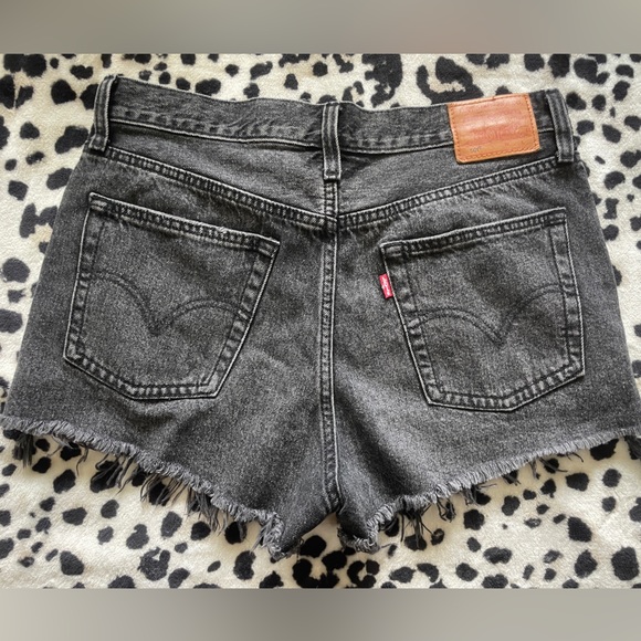 Levi’s button up black jeans shorts short - Picture 4 of 4